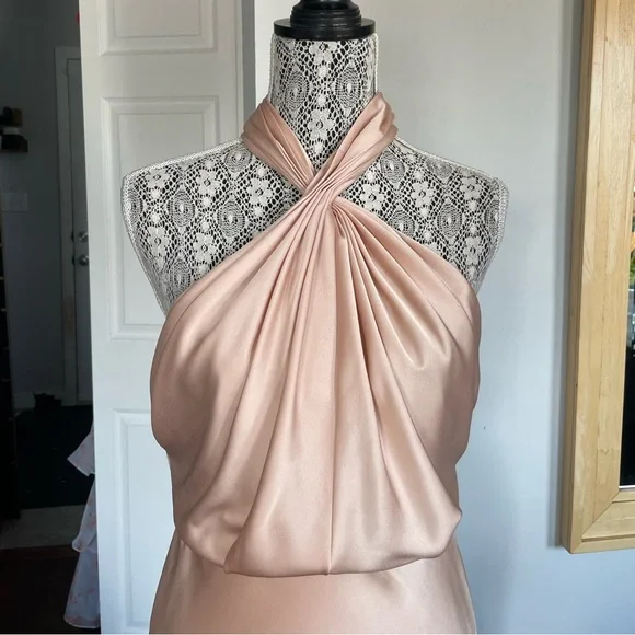 NWT ASOS Design Satin Halter Maxi Formal Gown Dress. Size 6. Medium. - Picture 10 of 16